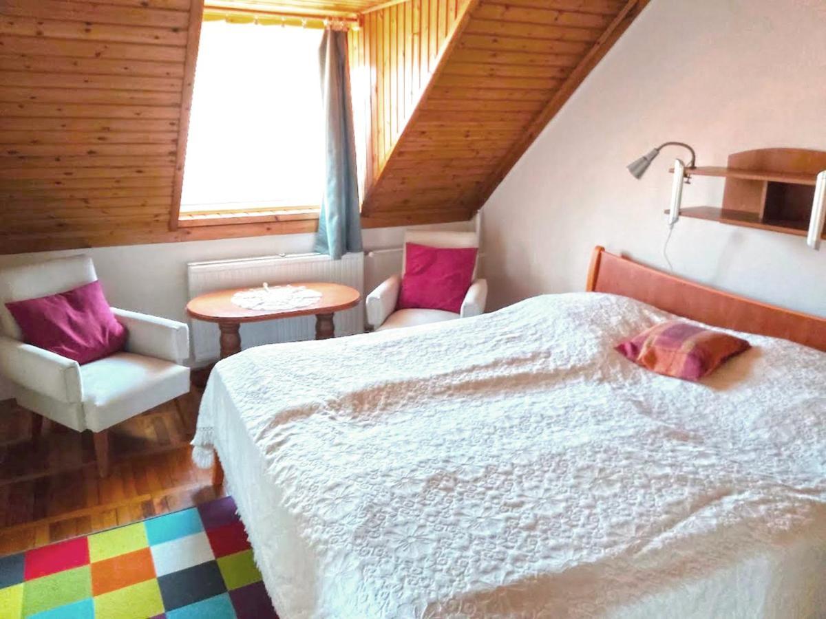 Apartment Hangulat / *